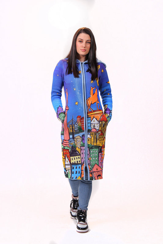 BAIKA kaput za žene Beograd – štrikani kaput sa kapuljačom ili kragnom, gradski motiv Beograda, midi 85 cm ili maxi 100 cm